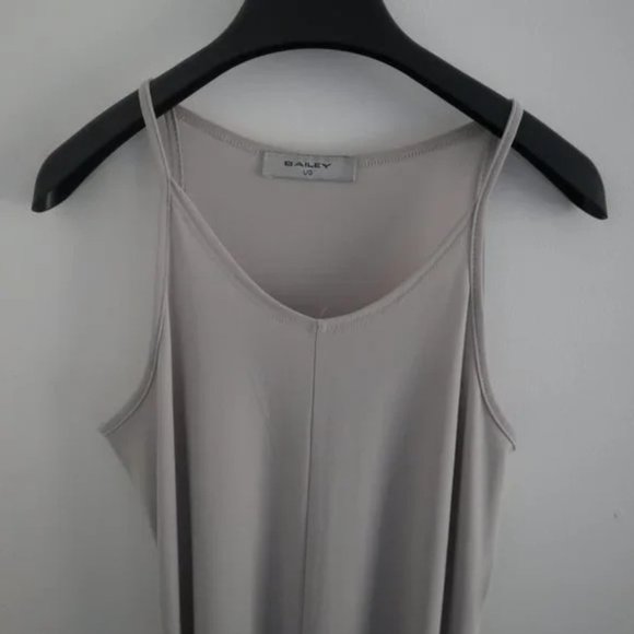 Brian Bailey Sweater And Dress Set - Picture 7 of 14